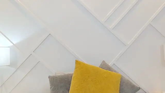 Juliabadlee online show from May 27, 2026, 12:53 am