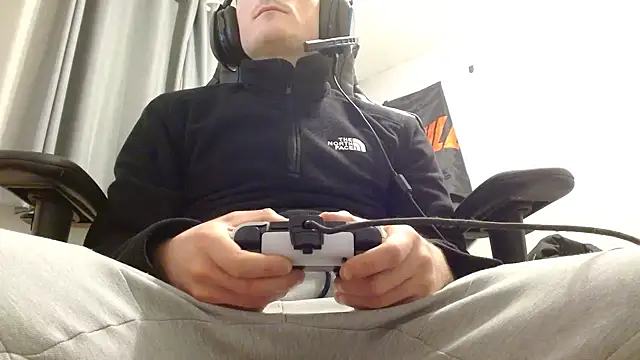 Snapshot of Irishbubblebutt69 chatting on February 11, 2025, 8:31 pm Irishbubblebutt69 online show from February 11, 2025, 8:31 pm