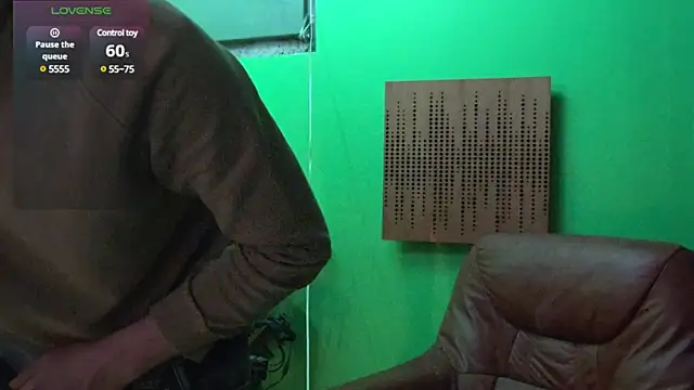 Snapshot of savage_daddyy chatting on February 28, 2025, 1:25 pm savage daddyy online show from February 28, 2025, 1:25 pm