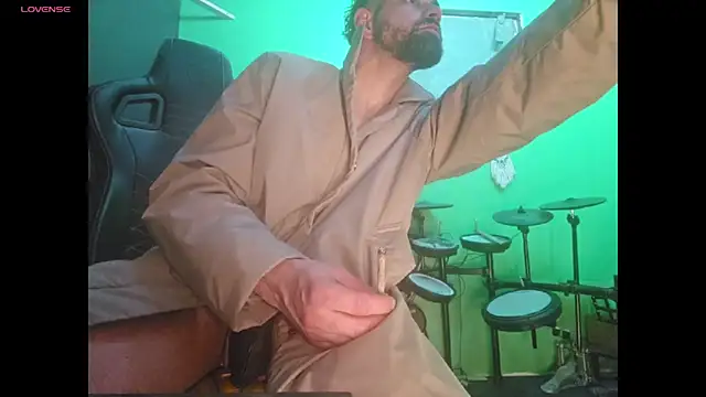 Snapshot of savage_daddyy chatting on February 27, 2025, 12:14 am savage daddyy online show from February 27, 2025, 12:14 am