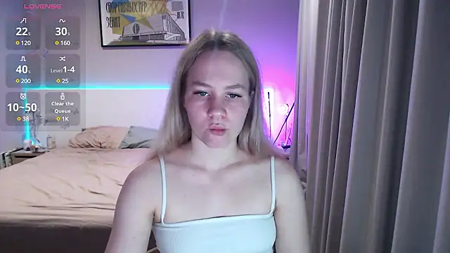annabel8 online show from December 2, 2024, 8:28 pm