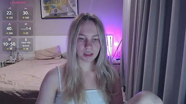 annabel8 online show from December 6, 2024, 7:50 pm