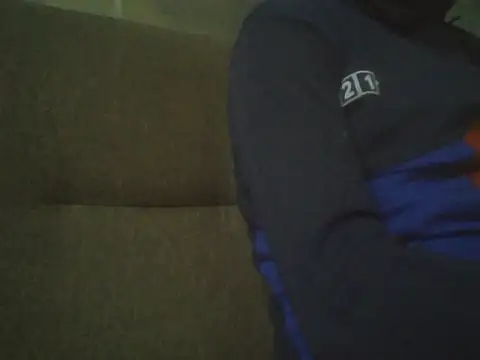 Snapshot of Syco_amanyg chatting on February 19, 2025, 6:32 pm Syco amanyg online show from February 19, 2025, 6:32 pm