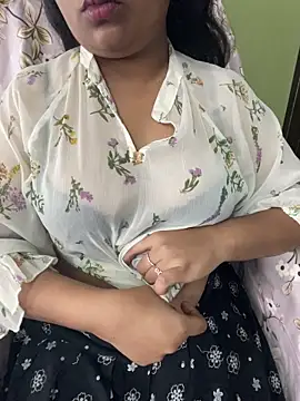 Hottest Tamil online show from March 4, 2026, 1:46 am