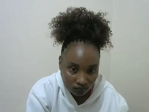 StacyGee24 online show from October 4, 2025, 5:09 am