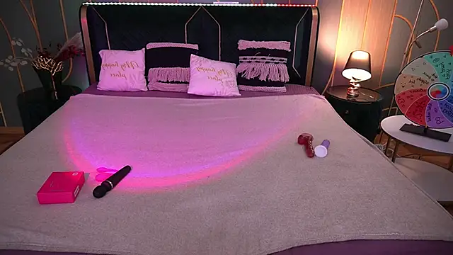 MonAmourrrR online show from October 9, 2025, 6:03 am