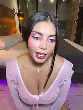 zui lu online show from April 7, 2026, 1:40 am