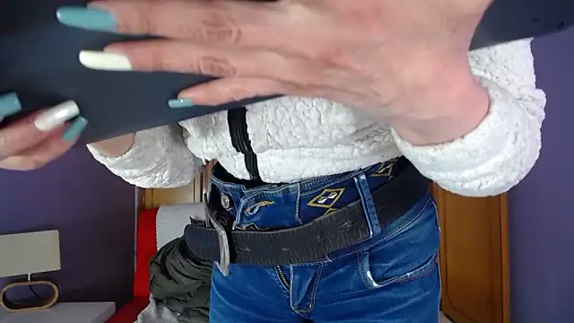 Snapshot of sophia_ny chatting on February 14, 2026, 1:44 pm sophia ny online show from February 14, 2026, 1:44 pm