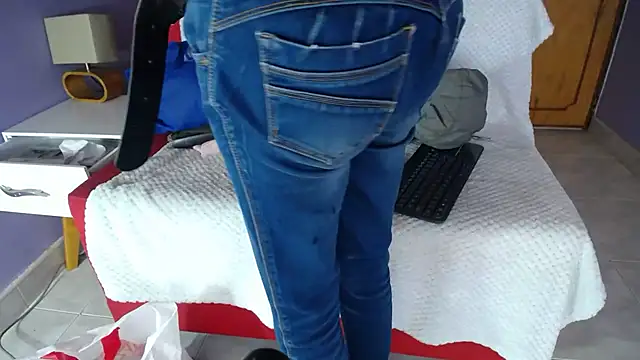 Snapshot of sophia_ny chatting on February 23, 2026, 1:44 pm sophia ny online show from February 23, 2026, 1:44 pm