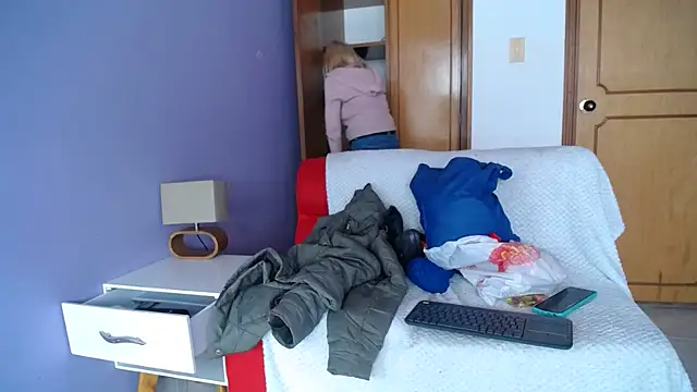 Snapshot of sophia_ny chatting on February 26, 2026, 1:00 pm sophia ny online show from February 26, 2026, 1:00 pm