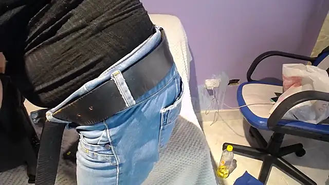 sophia ny online show from April 15, 2026, 1:26 pm