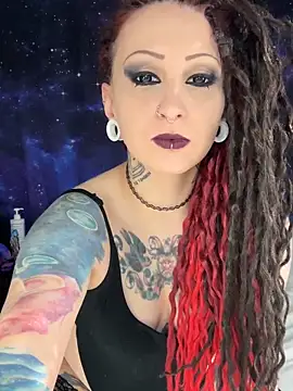 MartthaKatze online show from September 28, 2025, 3:19 pm