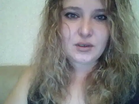 ParisMimi online show from October 4, 2025, 4:36 am