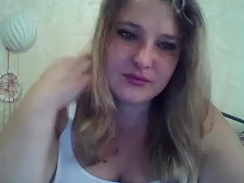 ParisMimi online show from September 20, 2025, 6:29 am