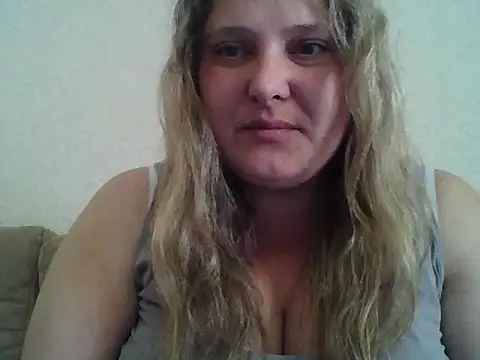 ParisMimi online show from June 1, 2026, 8:14 am