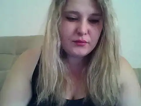 ParisMimi online show from November 14, 2025, 7:12 am