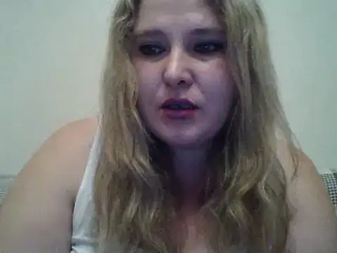 ParisMimi online show from November 24, 2025, 9:26 pm