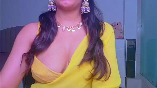 Snapshot of Aashika-Kaur chatting on September 16, 2025, 4:24 am Aashika-Kaur online show from September 16, 2025, 4:24 am