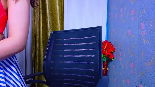 Snapshot of Aashika-Kaur chatting on February 6, 2025, 3:48 am Aashika-Kaur online show from February 6, 2025, 3:48 am