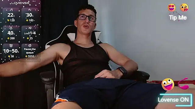 Snapshot of Jhonny_hot_s chatting on November 1, 2025, 6:57 pm Jhonny hot s online show from November 1, 2025, 6:57 pm