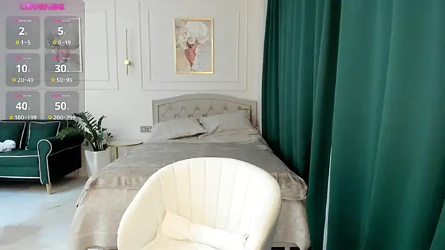 Jolie Ozolla online show from February 24, 2025, 5:53 pm