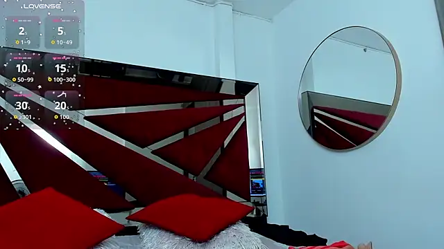 Snapshot of BarbaraKnox_ chatting on October 1, 2025, 12:16 am BarbaraKnox  online show from October 1, 2025, 12:16 am