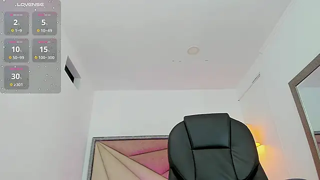 Snapshot of BarbaraKnox_ chatting on February 21, 2025, 3:34 am BarbaraKnox  online show from February 21, 2025, 3:34 am