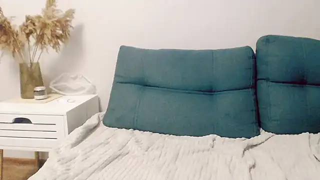 AliseSexyDoll777 online show from October 9, 2025, 4:18 pm