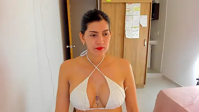 misstoya online show from February 7, 2025, 12:53 am
