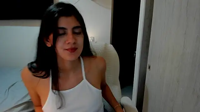 misstoya online show from September 26, 2025, 1:01 am