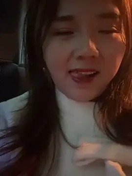 Efangfang online show from February 3, 2025, 9:52 am