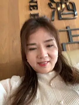 Efangfang online show from February 16, 2025, 3:37 am