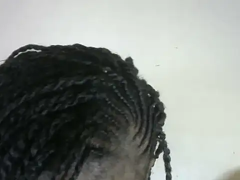 Pretty-emmie online show from September 18, 2025, 11:13 am