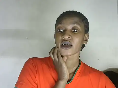 Pretty-emmie online show from September 10, 2025, 6:34 am