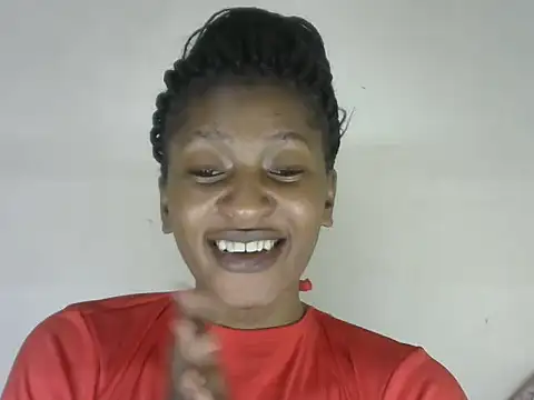 Pretty-emmie online show from September 29, 2025, 10:15 pm