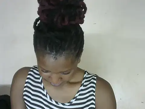 Pretty-emmie online show from February 25, 2025, 6:03 am