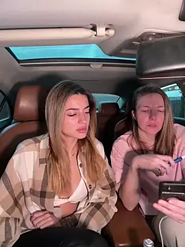 Snapshot of Jasmine_urPrincess chatting on November 14, 2025, 5:22 am Jasmine urPrincess online show from November 14, 2025, 5:22 am