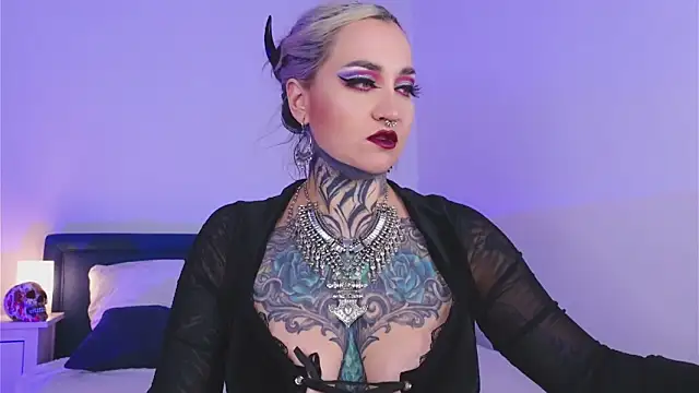 Snapshot of SindelDark chatting on October 15, 2025, 1:30 pm SindelDark online show from October 15, 2025, 1:30 pm