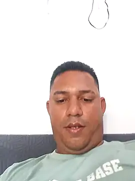 Snapshot of carlitoxxx6969 chatting on September 17, 2025, 4:42 pm carlitoxxx6969 online show from September 17, 2025, 4:42 pm