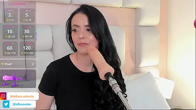 Snapshot of AndreaValencia chatting on September 21, 2025, 6:57 pm AndreaValencia online show from September 21, 2025, 6:57 pm