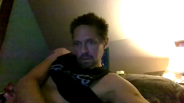 Snapshot of Bigloggz chatting on August 5, 2026, 2:49 am Bigloggz online show from August 5, 2026, 2:49 am