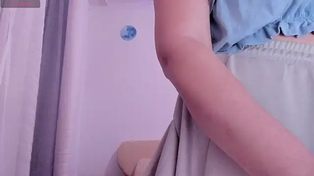 Miss Mia 5 online show from February 9, 2025, 8:02 pm