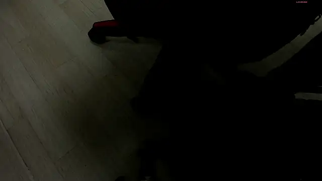 selene red  online show from September 22, 2025, 1:50 pm