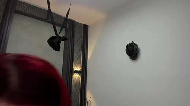 Snapshot of selene_red_ chatting on February 9, 2026, 1:25 am selene red online show from February 9, 2026, 1:25 am