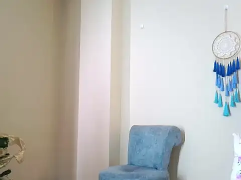 IberianMoonMK online show from December 16, 2025, 5:39 pm