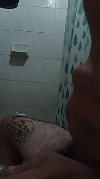 Snapshot of BigRastaFire chatting on October 28, 2025, 8:41 pm BigRastaFire online show from October 28, 2025, 8:41 pm