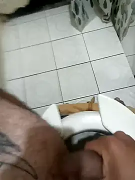 Snapshot of BigRastaFire chatting on October 25, 2025, 10:36 am BigRastaFire online show from October 25, 2025, 10:36 am