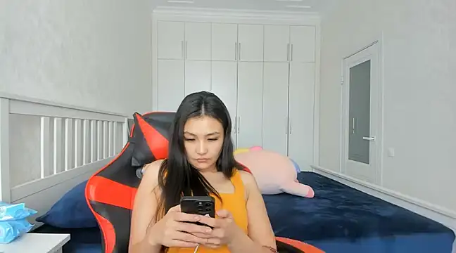 Missykitty01 online show from February 27, 2025, 6:13 am