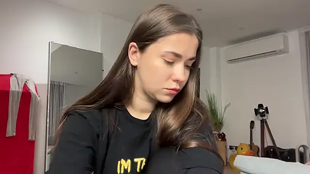 Mika Miller online show from February 6, 2026, 7:04 am