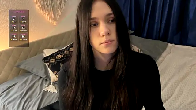jennetdoll online show from December 2, 2024, 7:22 pm